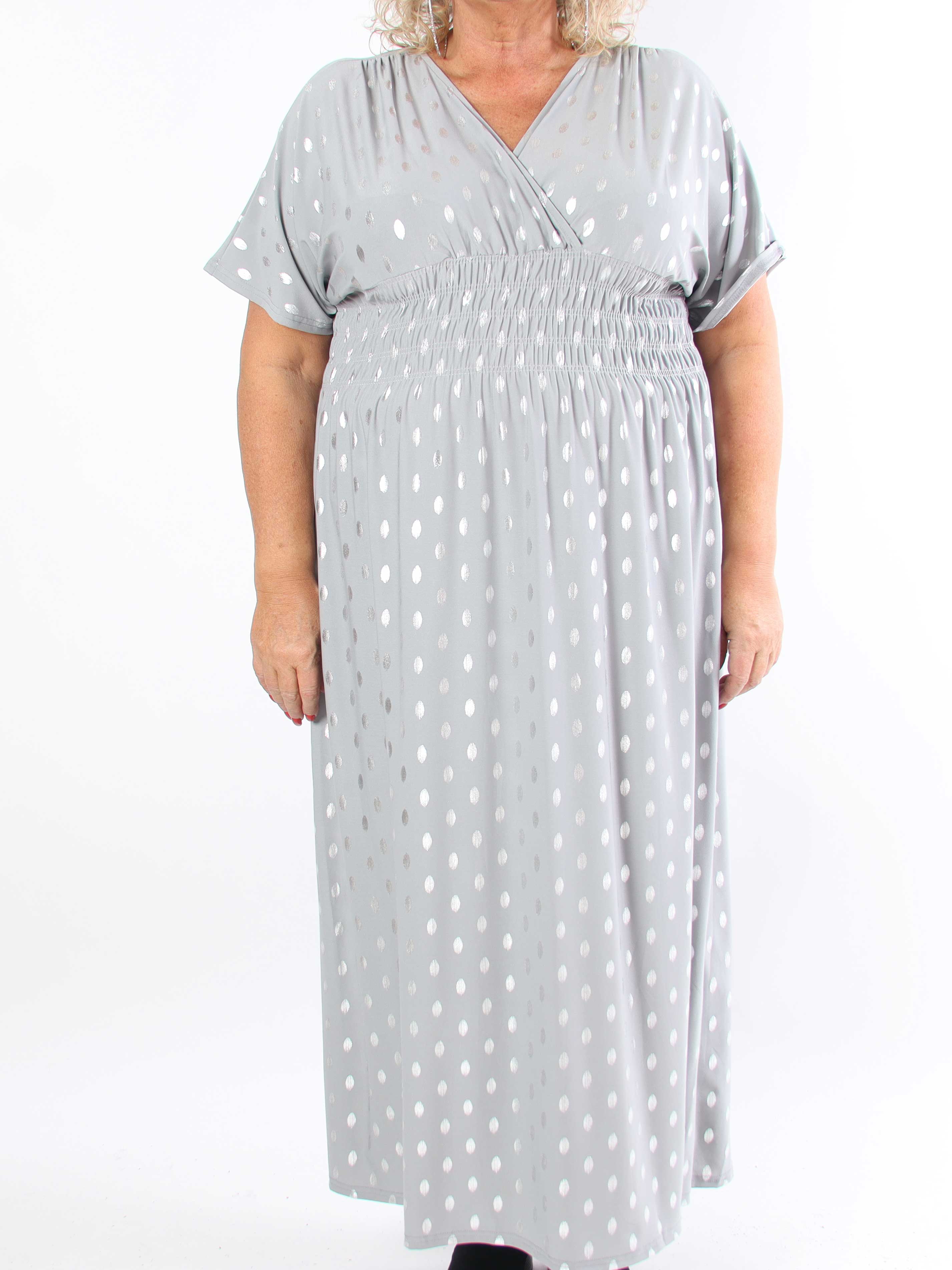 Pams Dot - Lång stretchig plus size-klänning med prickig detalj